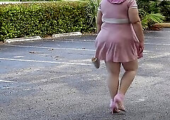 Bulky booty overweight white big beautiful woman doctor step in car and caught by stranger in public masturbation - Pornhub